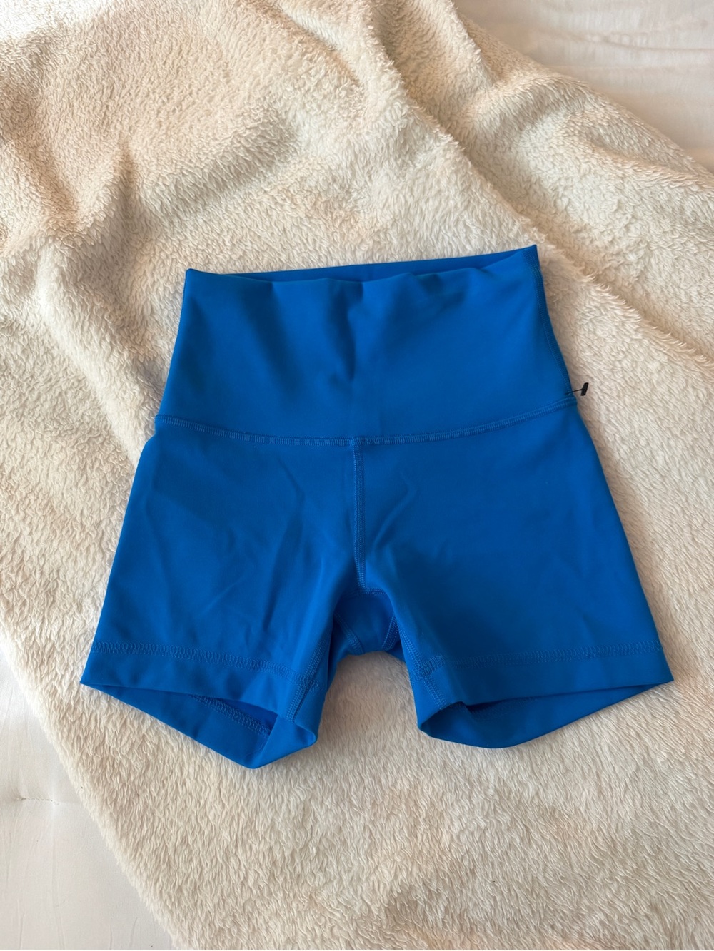 LULULEMON High-Waist Royal Blue Women’s Performance Shorts size 2 - Picture 1 of 3